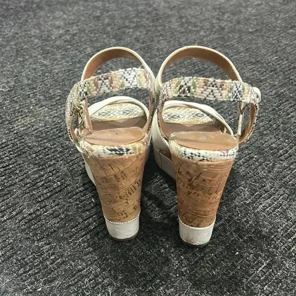 Call it spring white wedge sandal - Picture 2 of 3